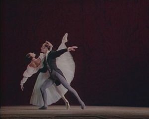 В Одесском национальном академическом театре оперы и балета 26, 28 октября и 2 ноября 2018 состоится премьера балета Арама Хачатуряна «Маскарад»   Этот балет имеет интересную историю «жизни» на сцене Одесской оперы, которая началась в 1980-е