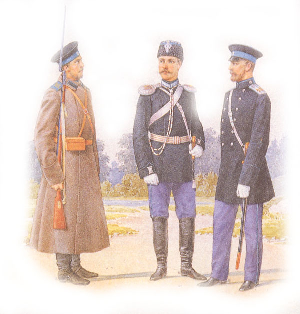 Форма одежды армейских драгун (рядового в шинели, обер-офицера в парадной для строя форме, штаб-офицера в сюртуке)